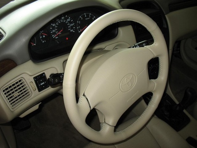 solara_steering_wheel5.jpg